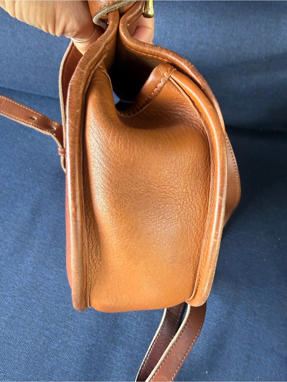 Coach British Tan Post Pouch. - Picture 4 of 6